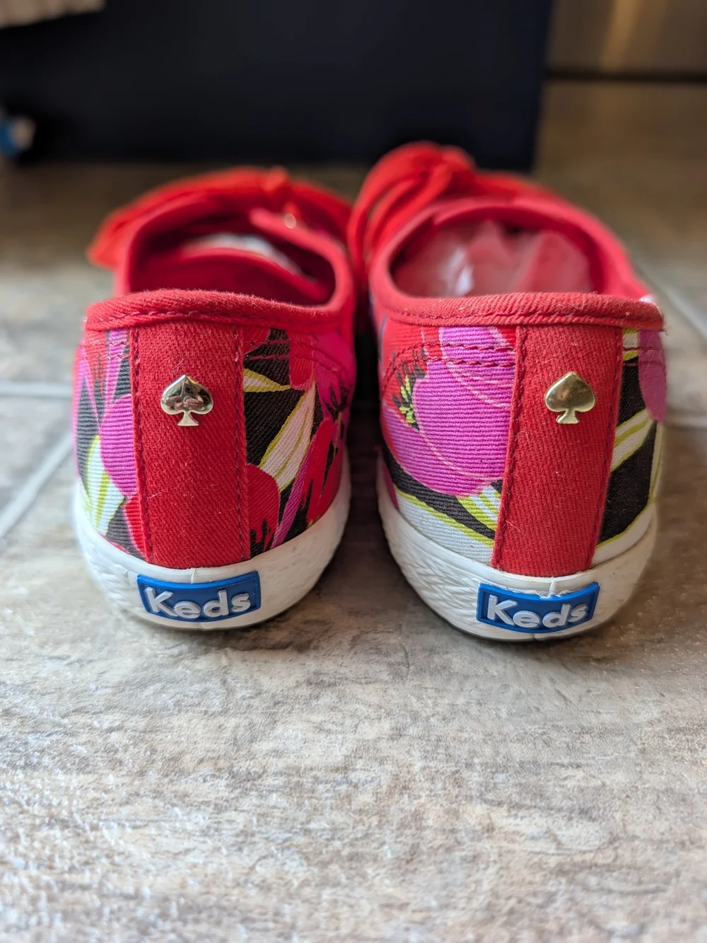 Keds For Kate Spade Red Floral Canvas Women's Lace-Up Sneakers Size 6